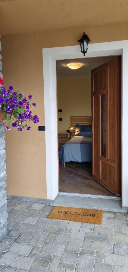 Lo Noyer Et Les Roses Saint Nicolas Exterior foto